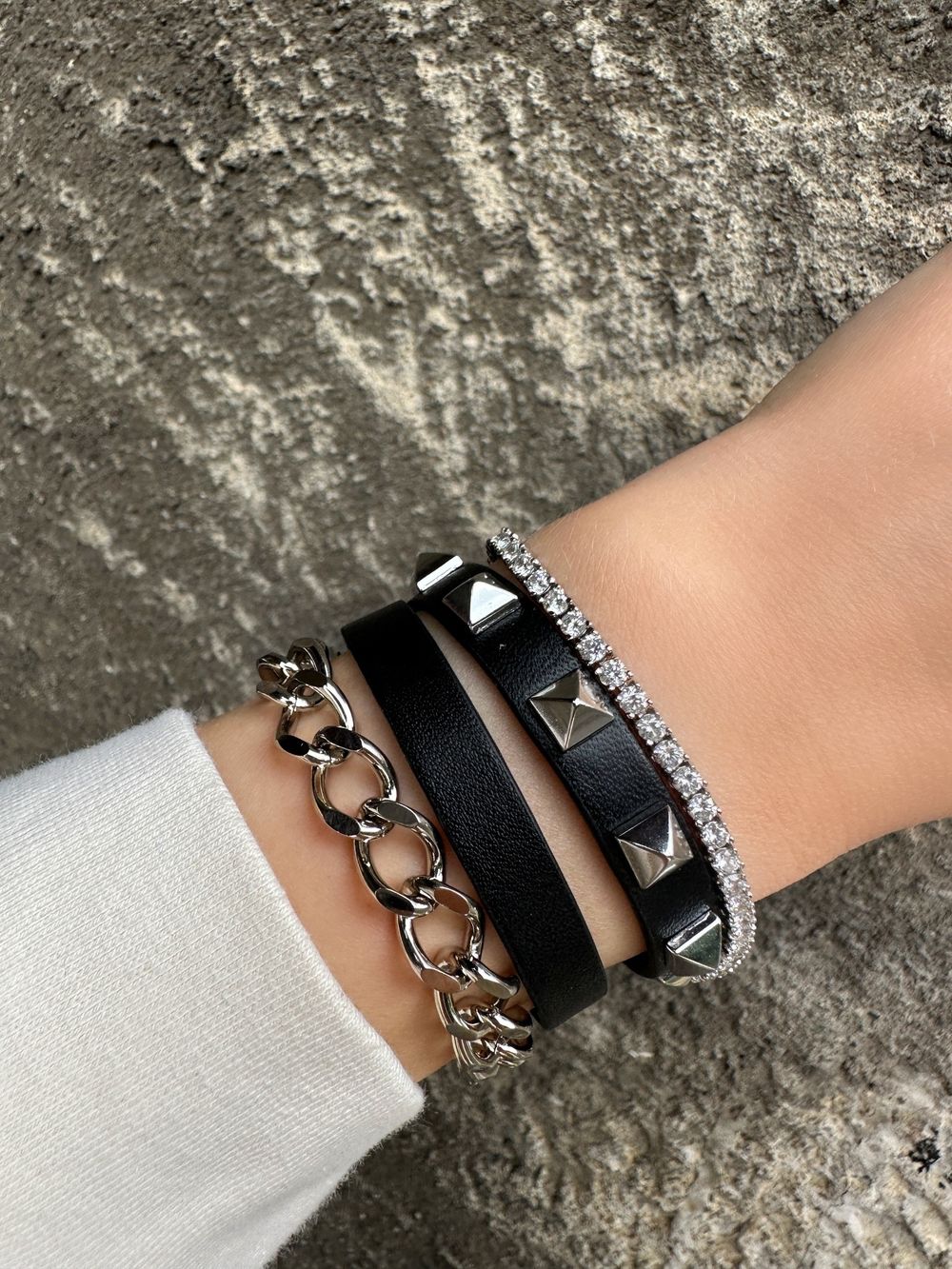 MISTRESS БРАСЛЕТ 01 BLACK