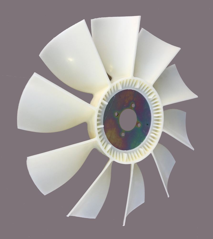 Крыльчатка вентилятора 238БЕ-1308012 пластиковая (65х600мм)