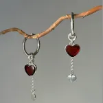 Серьги с подвесом Сердца с вишневым янтарем