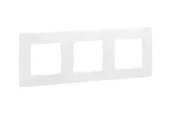 Рамка Legrand Etika 3-постовая белая 25651