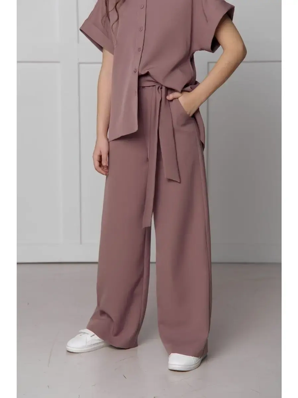 Костюм с брюками палаццо