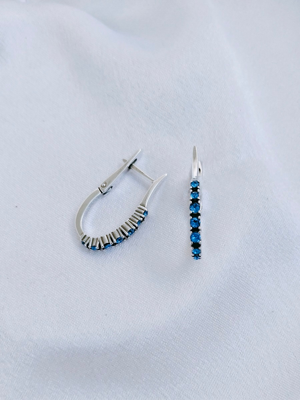 "Зероцита" серьги в серебряном покрытии из коллекции "Consta