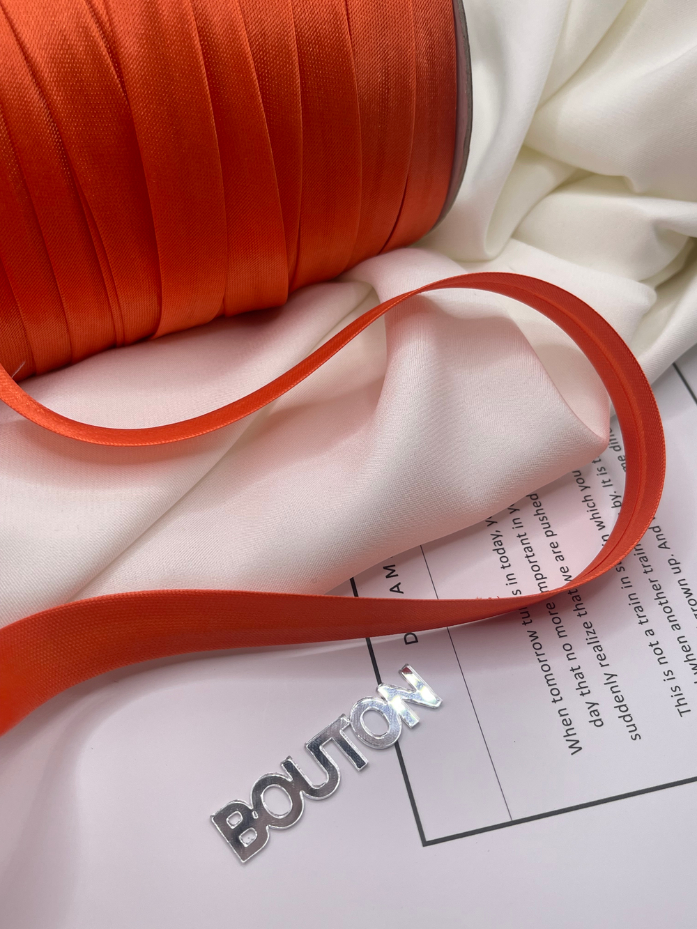 Косая бейка "Gamma" GK-12P 11 - 12 мм №094 оранжевый