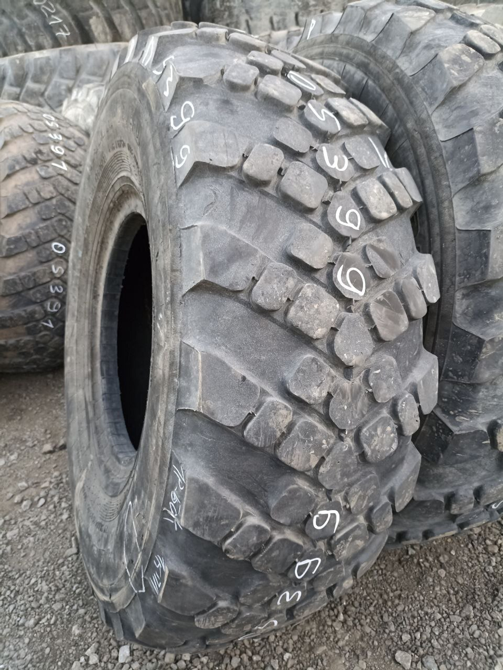 425/85R21 Kama 1260 шина б/у