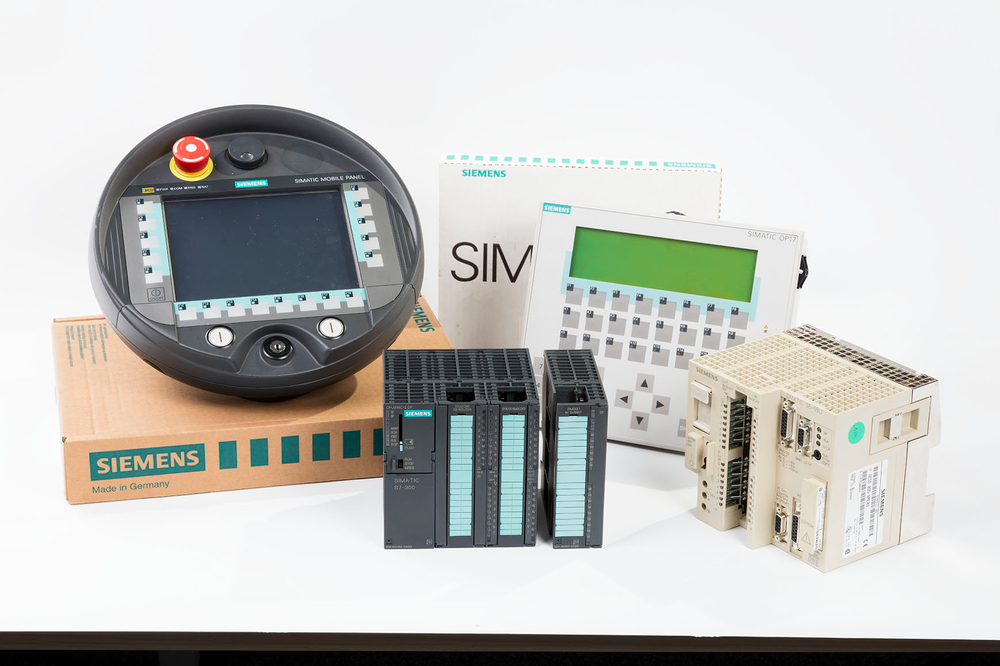 SIEMENS 6ES7136-6BA01-0CA0