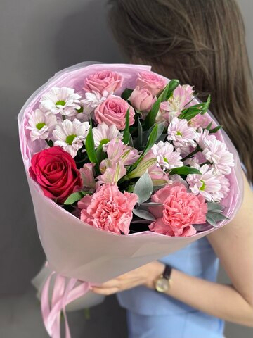 Авторский букет в розовой гамме