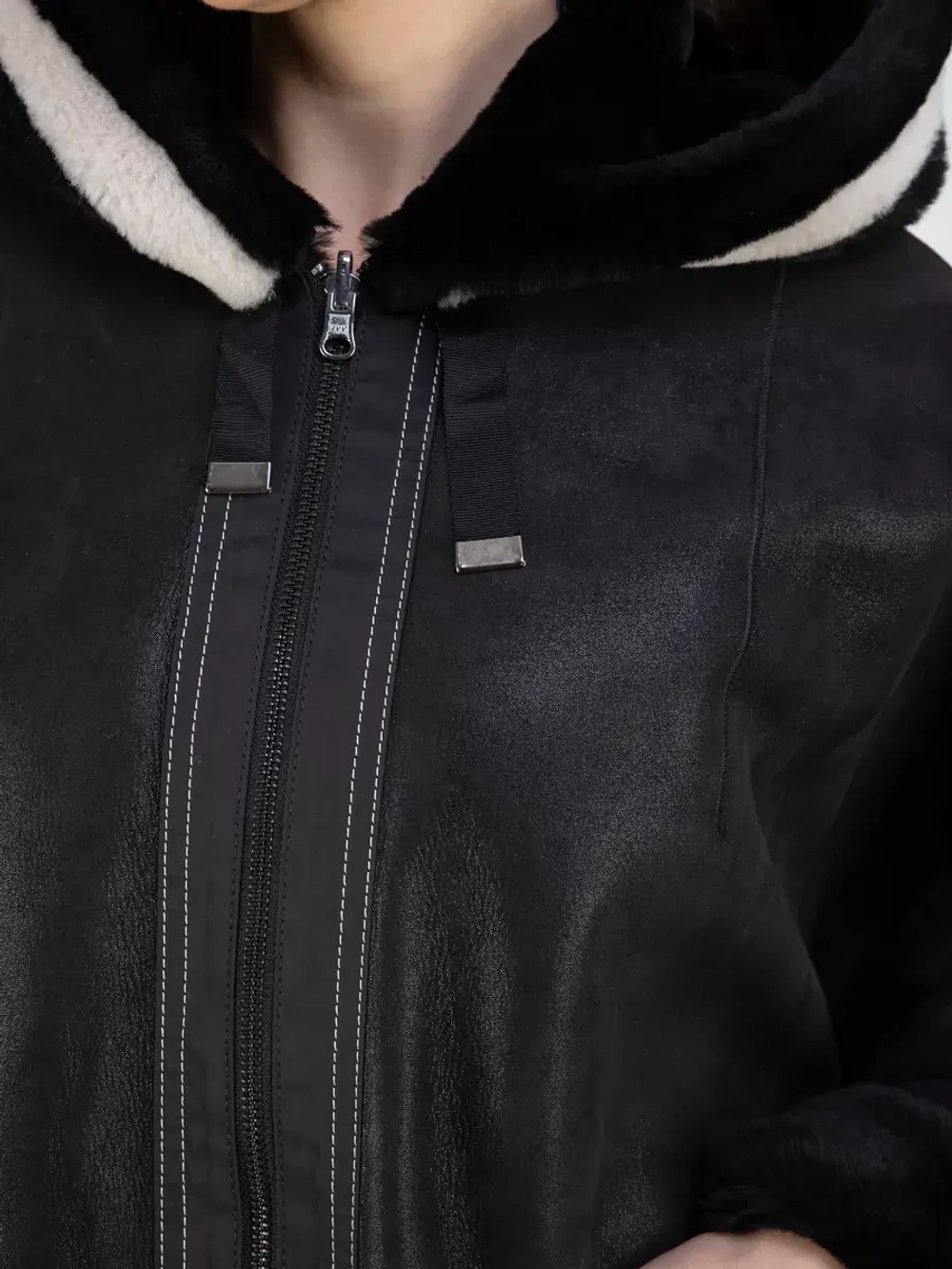 Дубленка натуральная с капюшоном двухсторонняя