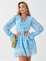 Платье с рюшами и оборками в цветочек