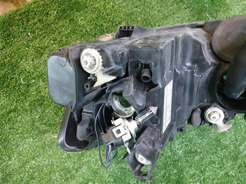 Битая Фара правая VW Polo Sedan (2015-2020) галоген