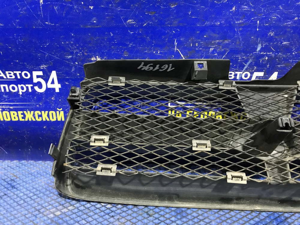 Решетка радиатора SUBARU FORESTER 2002-2004