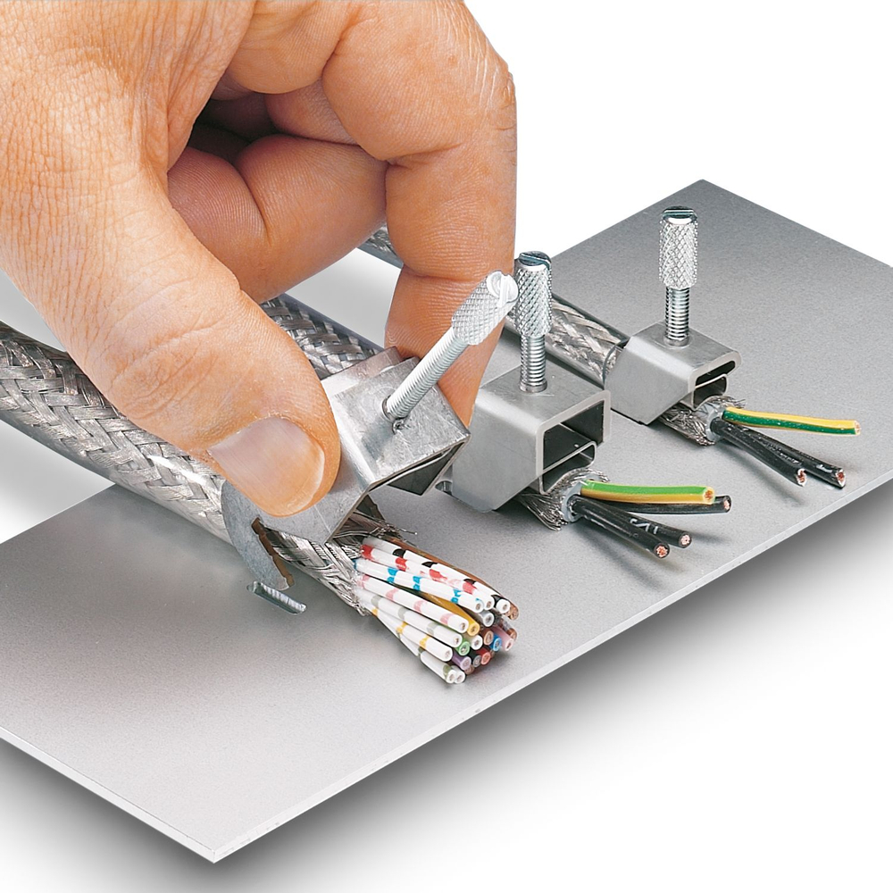 1030551 - SK 14-D VPE 100/1 - Зажим для экрана