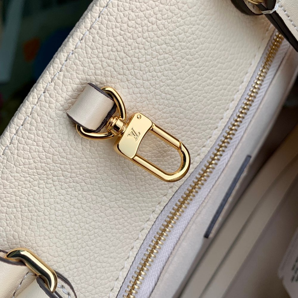 Louis Vuitton OnTheGo MM