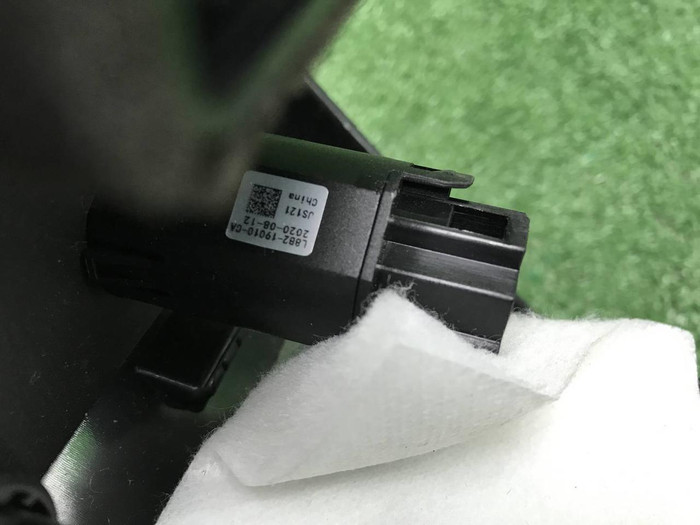 Дефлектор воздуха LR Discovery Sport (2019-н.в.)