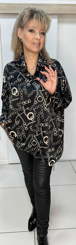 Нарядная туника-блузон с красивым фасоном и подвеской