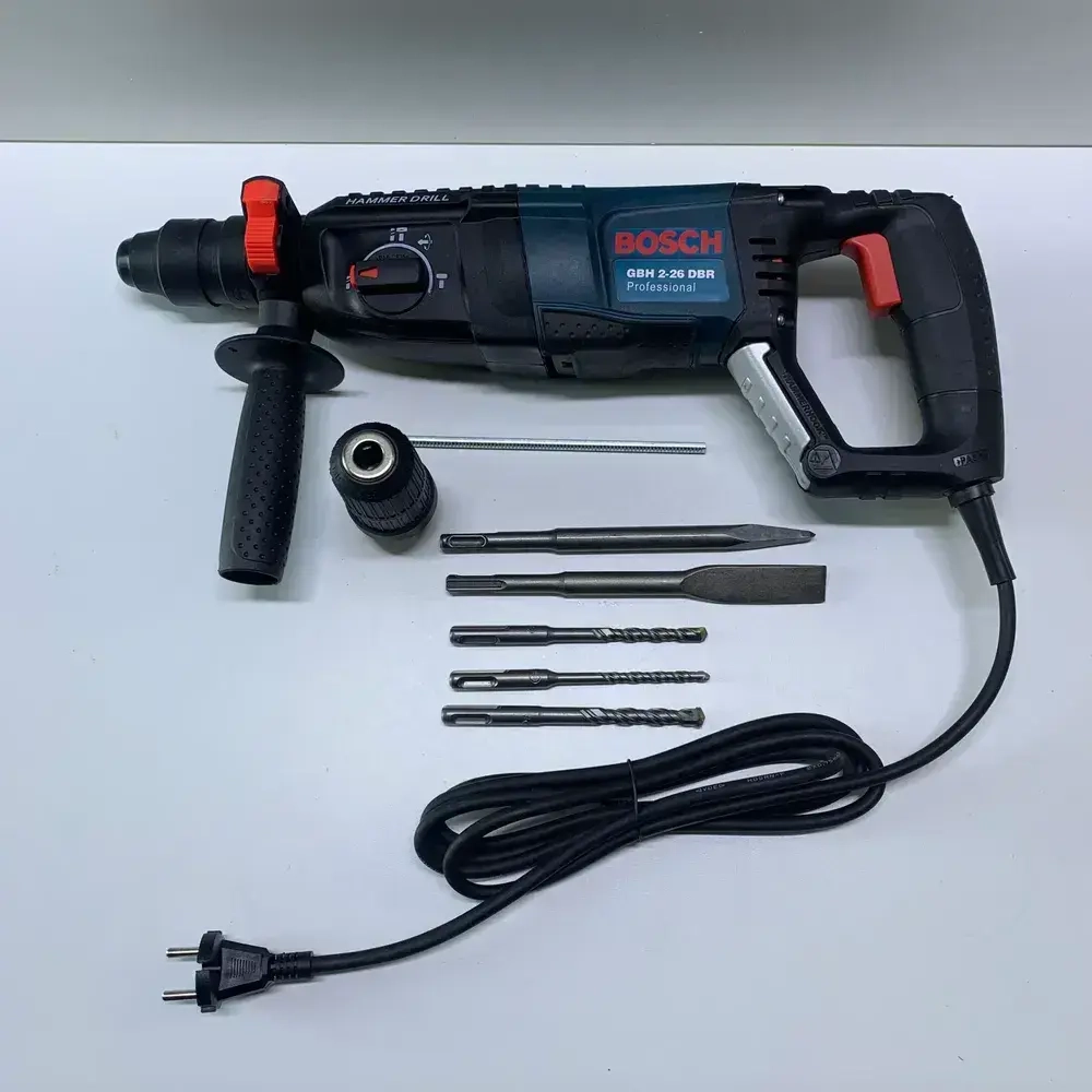 Bosch Перфоратор 800 Вт