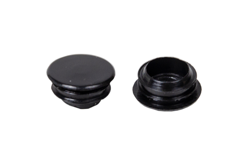 черная ЗАГЛУШКА монтажного отверстия (10шт ) в упак.