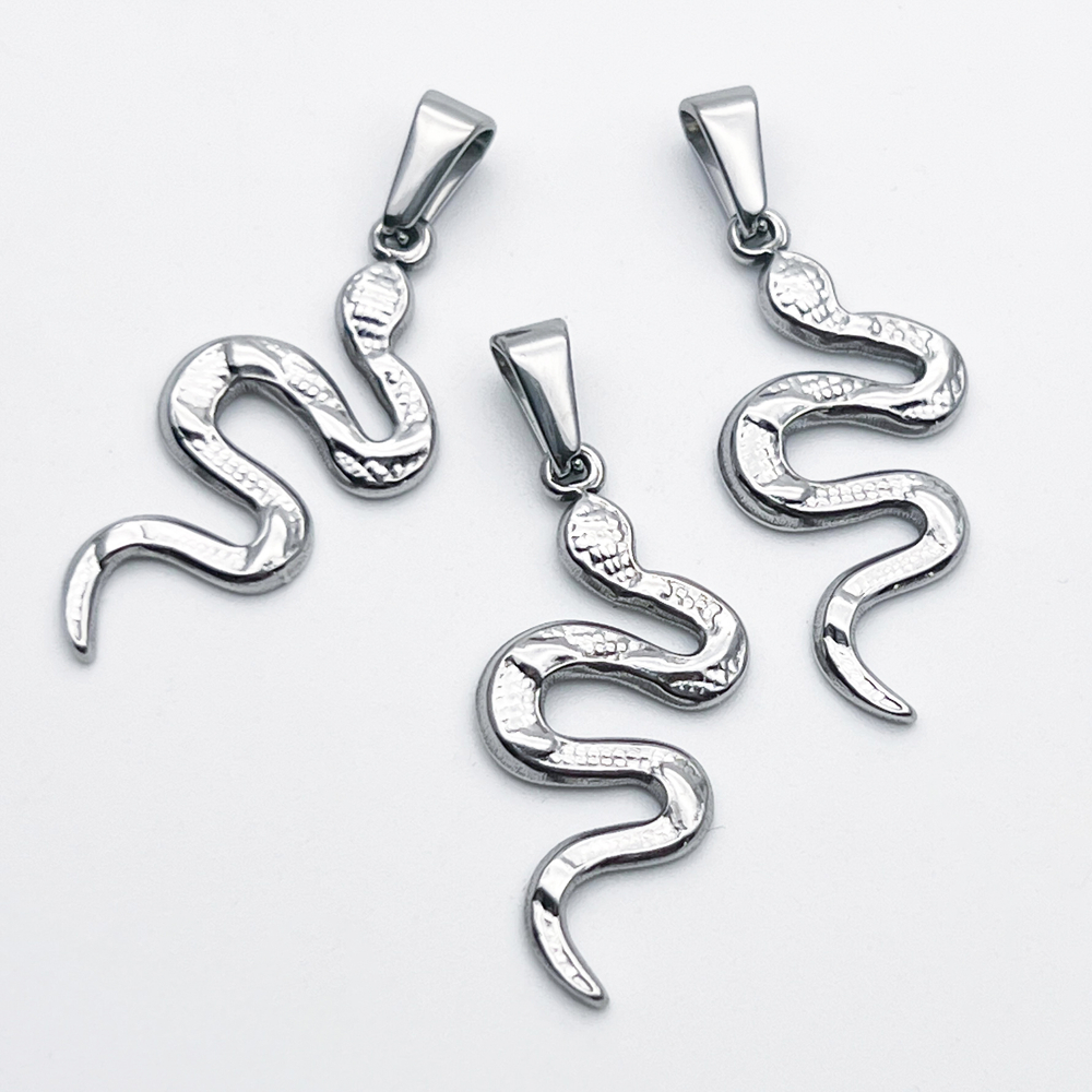 Подвеска Змея, сталь, размер 31*19 мм, цена за 1 шт