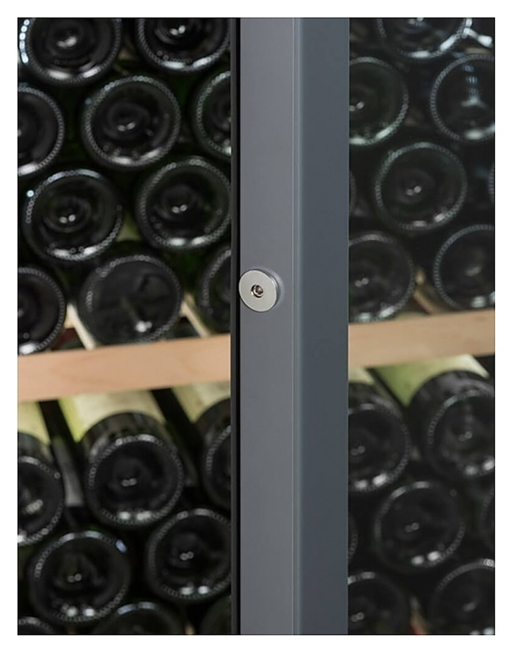 Винный шкаф La Sommeliere VIP280V