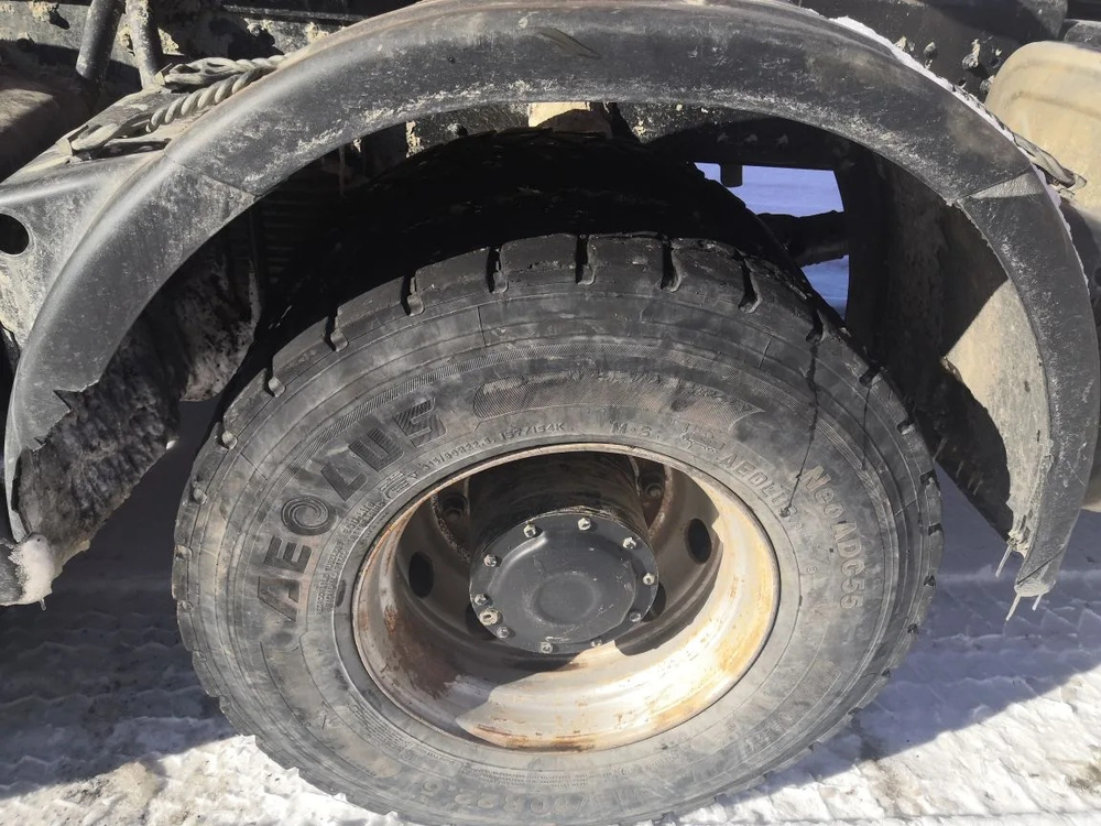 Shacman (Shaanxi) SX* 6x6 Седельный тягач SX42586V385 (Дизельный, 11,6 л, 423 л.с, МТ)
