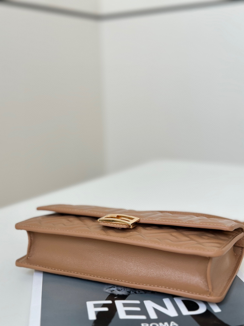 Fendi Wallet On Chain Baguette 21 cm