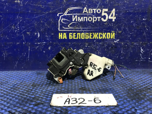 Замок двери задней правой NISSAN CEFIRO 1994