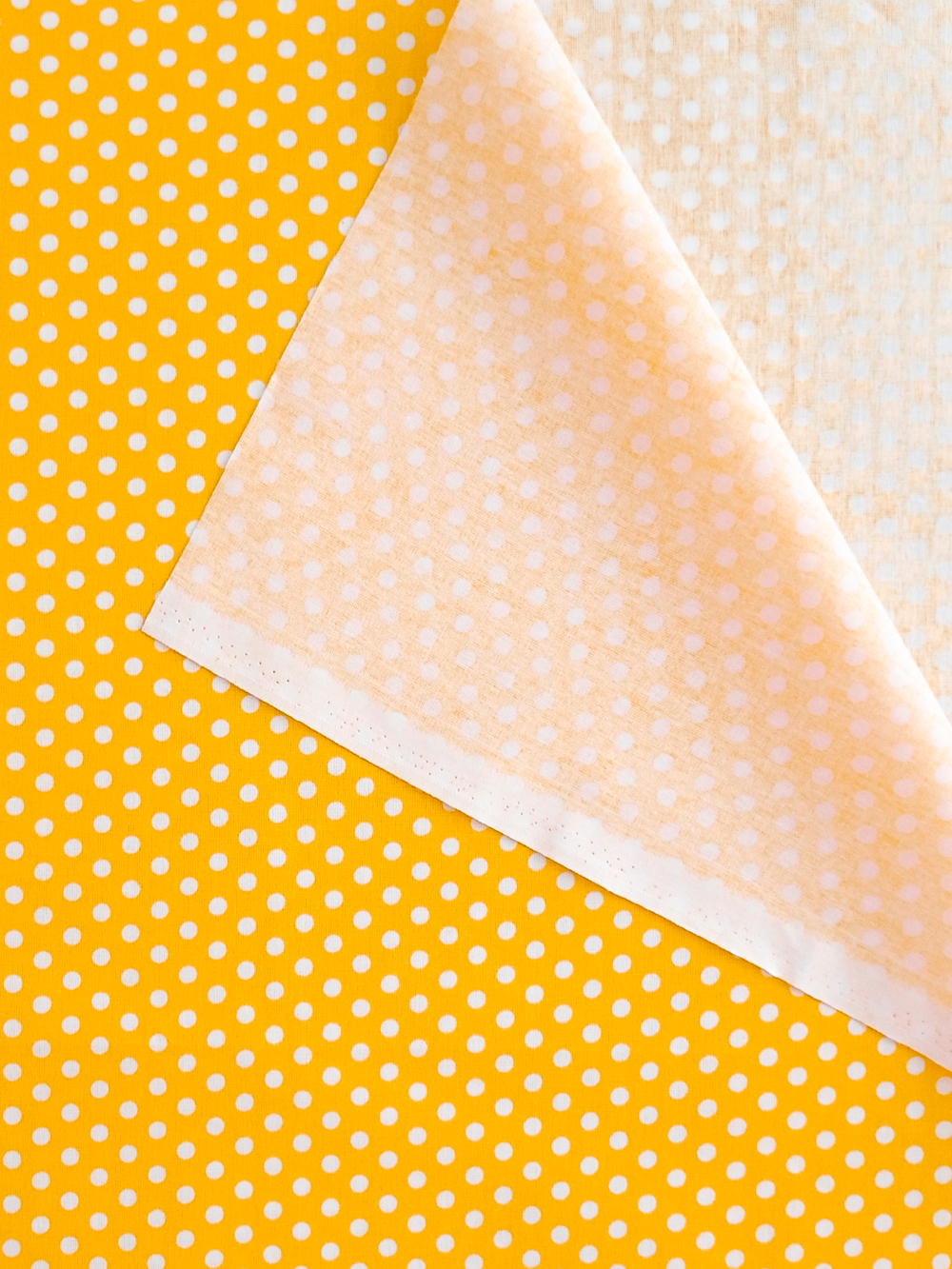 Ткань бязь плательная, рис. " Горох 6 мм", ширина 150 см, арт. 034