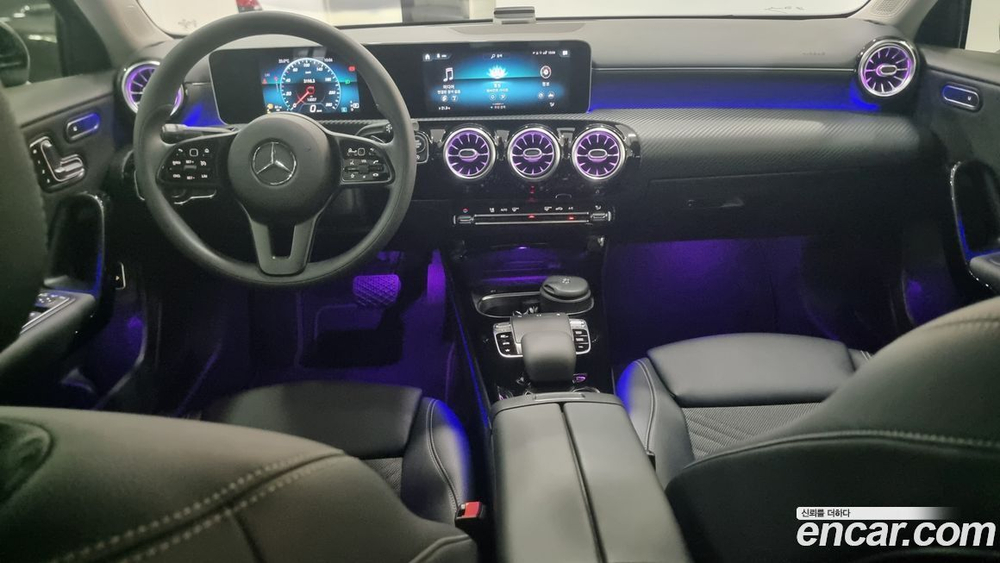 Mercedes-Benz A-Class W177 A220 Sedan (06.2020)