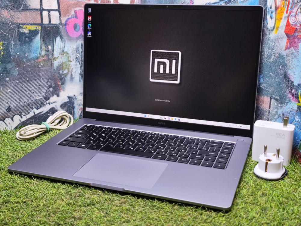 Xiaomi RedmiBook Pro 15 Ryzen 7 7840HS/16Gb/Radeon 780М/512Gb/3K/120Hz/JYU4540CN