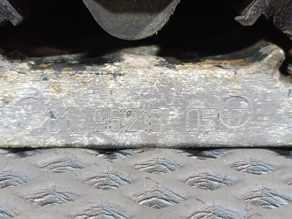 Подушка двигателя задняя