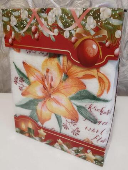 Полотенце микрофибра в подарочной упаковке, Китай.