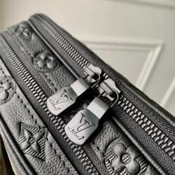 Louis Vuitton Alpha Messenger