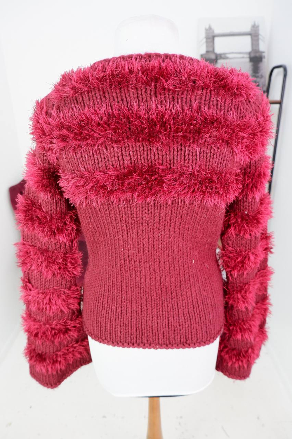 Джемпер для яркого образа, визуально на 44/46 размер