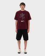 UNDERCOVER ФУТБОЛКА БОРДОВАЯ С ПРИНТОМ