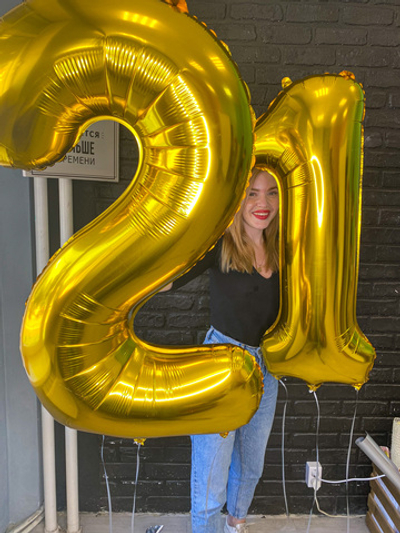 Метровые цифры