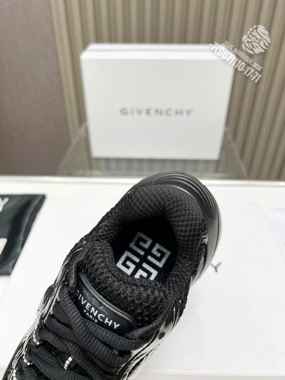 Кроссовки Givenchy