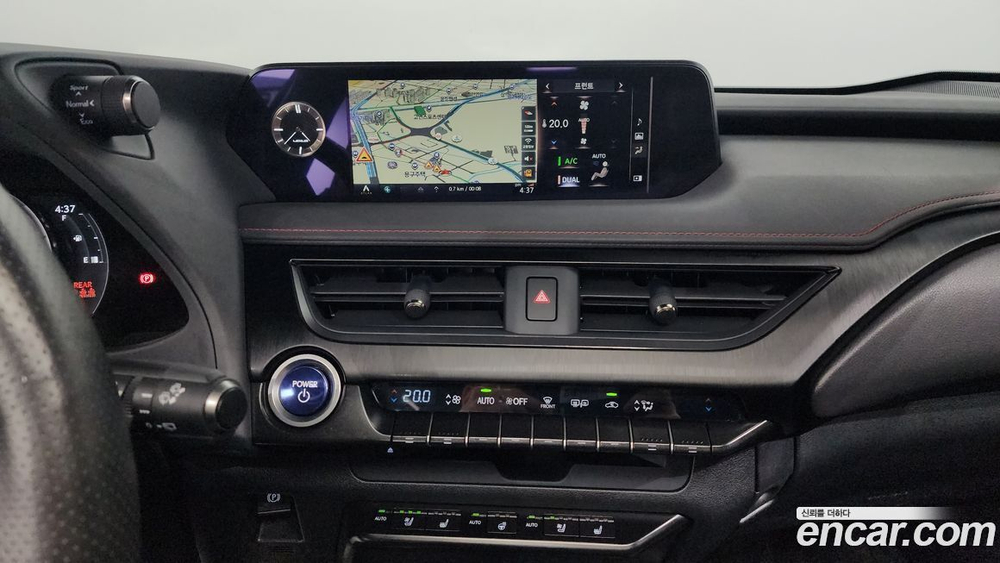 Lexus UX250h 2.0 F-Sport 2WD (10.2020)