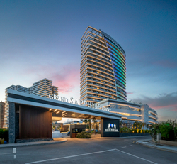 ЖК "Sapphire" Северный Кипр, район ISKELE. Расположен в элитном районе Северного Кипра, всего в 500 метрах от Средиземного моря, где находится специально выделенный клубный пляж. В ЖК расположен современный развлекательный центр с казино