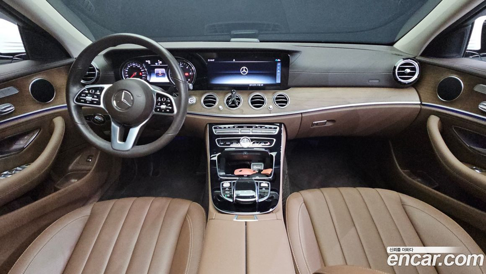 Mercedes-Benz E-Class W213 E220d 4MATIC Exclusive (06.2020)