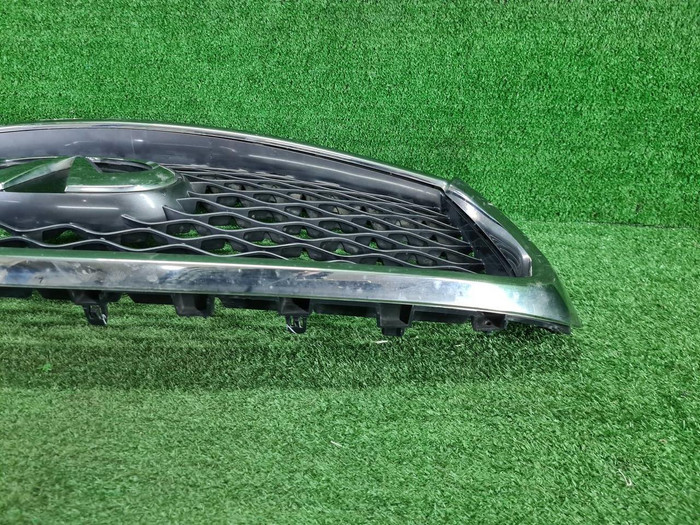 Решетка радиатора Infiniti QX50 2 (2017-н.в.)