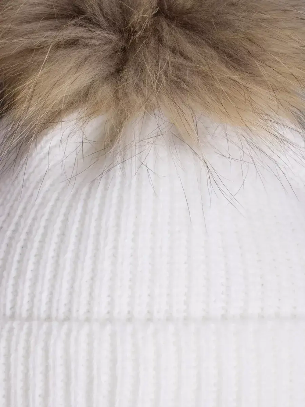 Шапка детская зимняя на завязках с помпоном