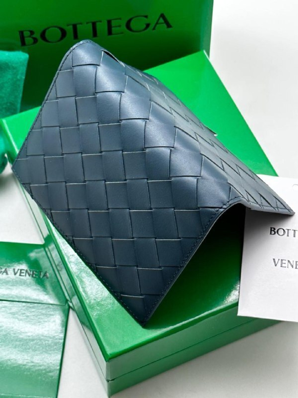 Обложка на паспорт Bottega