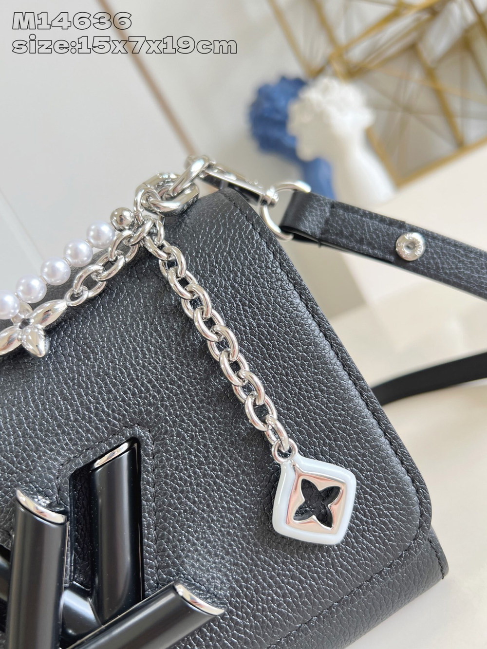 Louis Vuitton Twist PM Slim