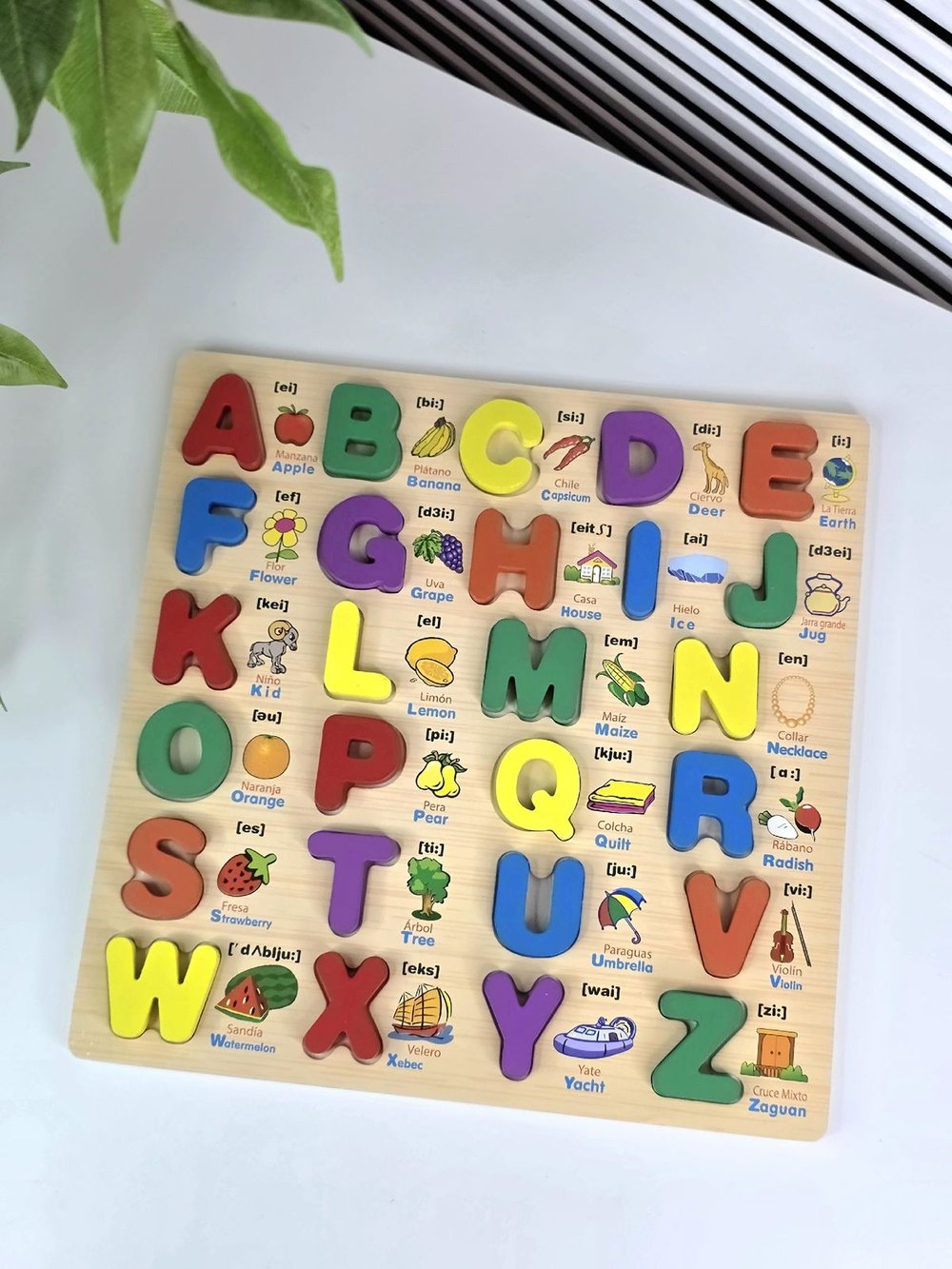 Игровой развивающий набор Английский алфавит деревянный