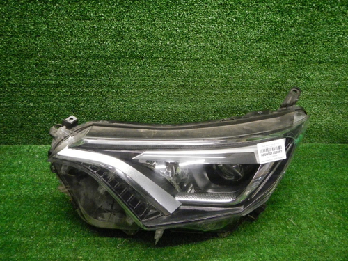 Фара левая Toyota Rav 4 CA40 (2015-2019) LED