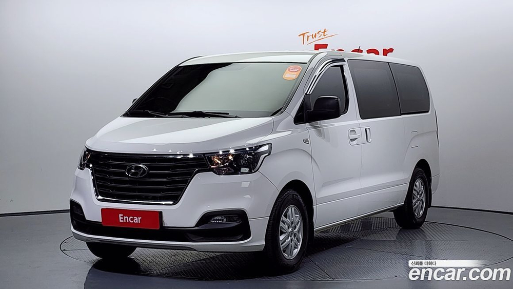 Hyundai The New Grand Starex Van 3-х местный (06.2020)