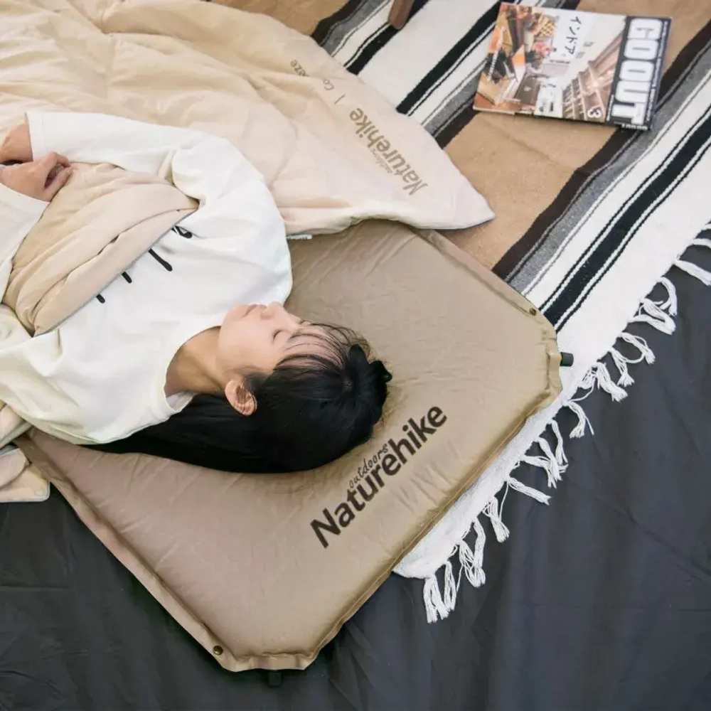 КОВРИК САМОНАДУВАЮЩИЙСЯ NATUREHIKE D03