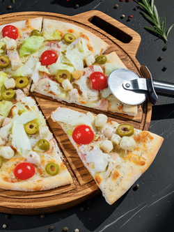 Доска для пиццы деревянная с ручками 35 см