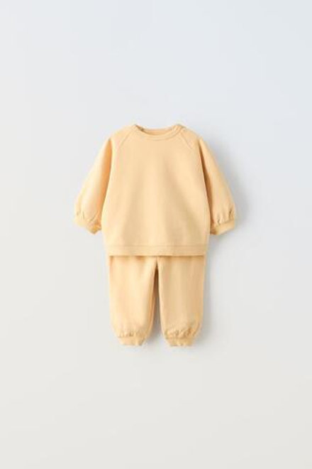 ZARA ОДНОТОННЫЙ КОМПЛЕКТ ИЗ ТОЛСТОВКИ И БРЮК ИЗ МЯГКОЙ ТКАНИ, МЯГКИЙ ЖЕЛТЫЙ