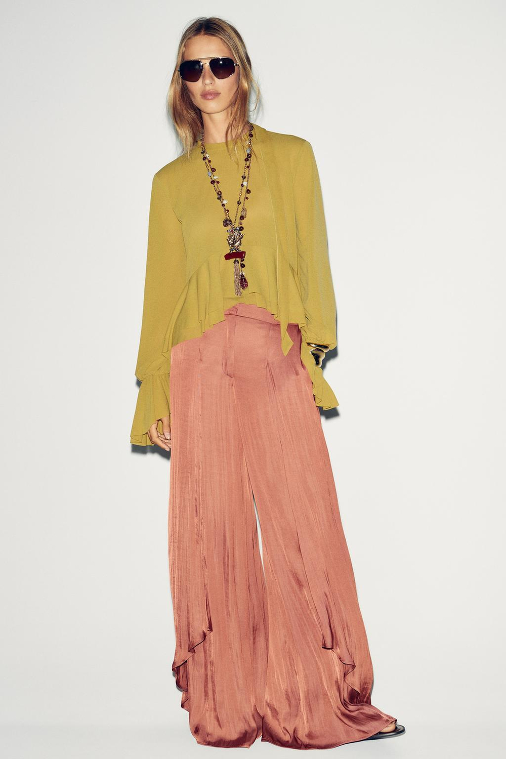 ZARA ЛЕГКИЙ ТОП, ОЛИВКОВЫЙ