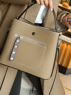 женская сумка на плечо из натуральной кожи